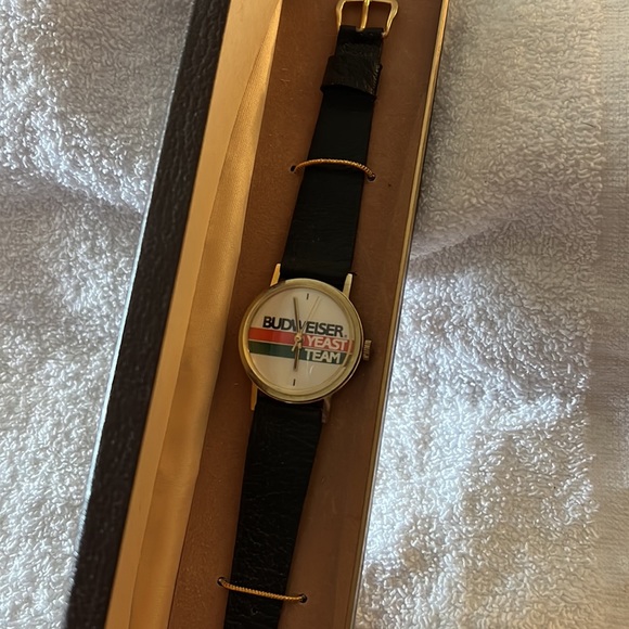 Vintage Budweiser Watch - Picture 4 of 4